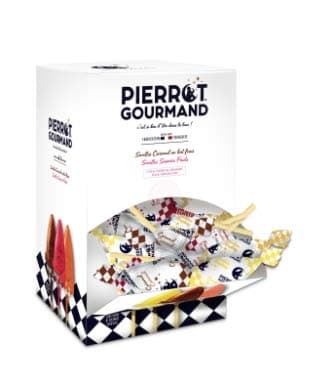 Sucettes Pierrot Gourmand Caramel et Fruits Populaires par Enfants à la Plage