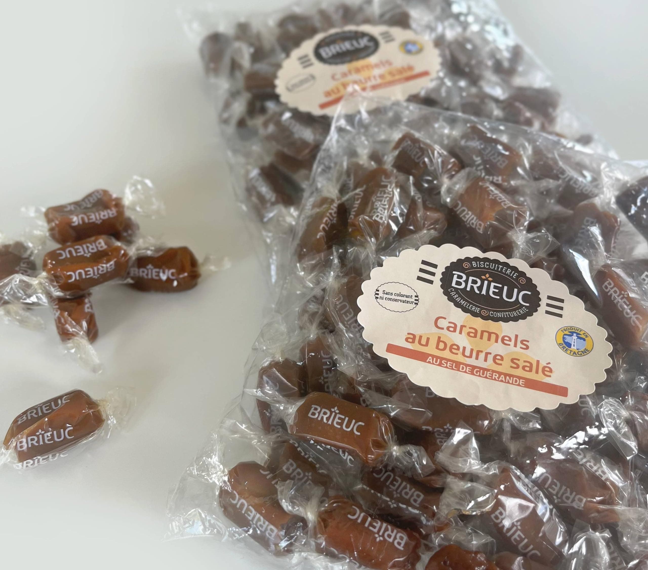 BRIEUC 1KG Bonbons Caramel Beurre Salé - Gourmandise Bretonne 100% FRANÇAISE pour Adults à Offrir à la Fin d'un Repas